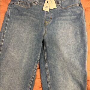 SPANX kick flare ankle jeans. Stonewash blue